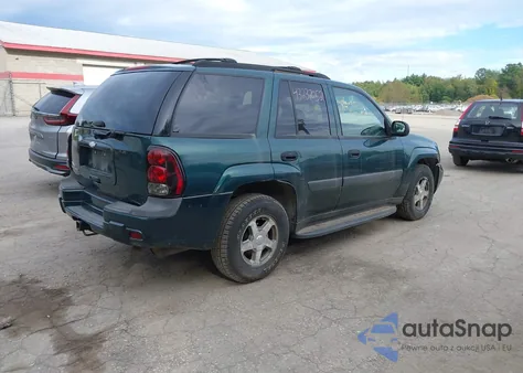 2005 Chevrolet Trailblazer Ls z USA, uszkodzony, nr VIN 1GNDT13S452162342